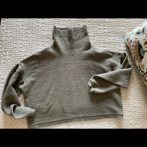 Lululemon Peaceful Moments Pullover. Size xs/small